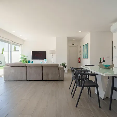 Casa Ventosa With Private Pool * Santa Barbara (Lisbon)