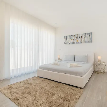 Casa Ventosa With Private Pool * Santa Barbara (Lisbon)