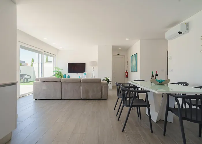 Casa Ventosa With Private Pool * Santa Barbara (Lisbon)