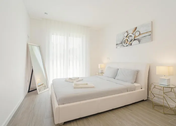 Casa Ventosa With Private Pool Santa Barbara (Lisbon)