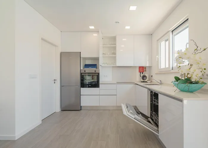 Casa Ventosa With Private Pool Santa Barbara (Lisbon)